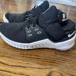 Nike Free Metcon 4 size 6